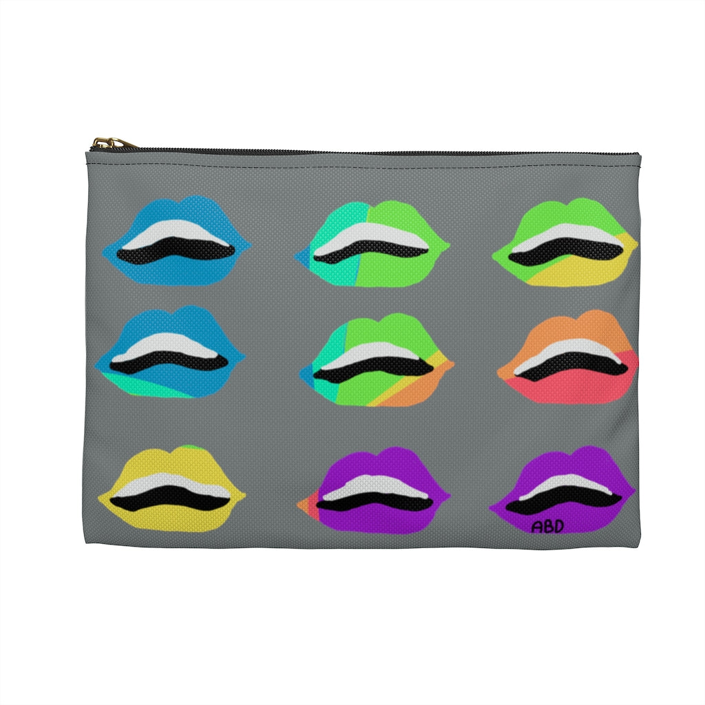 Color War Lips Accessory Pouch