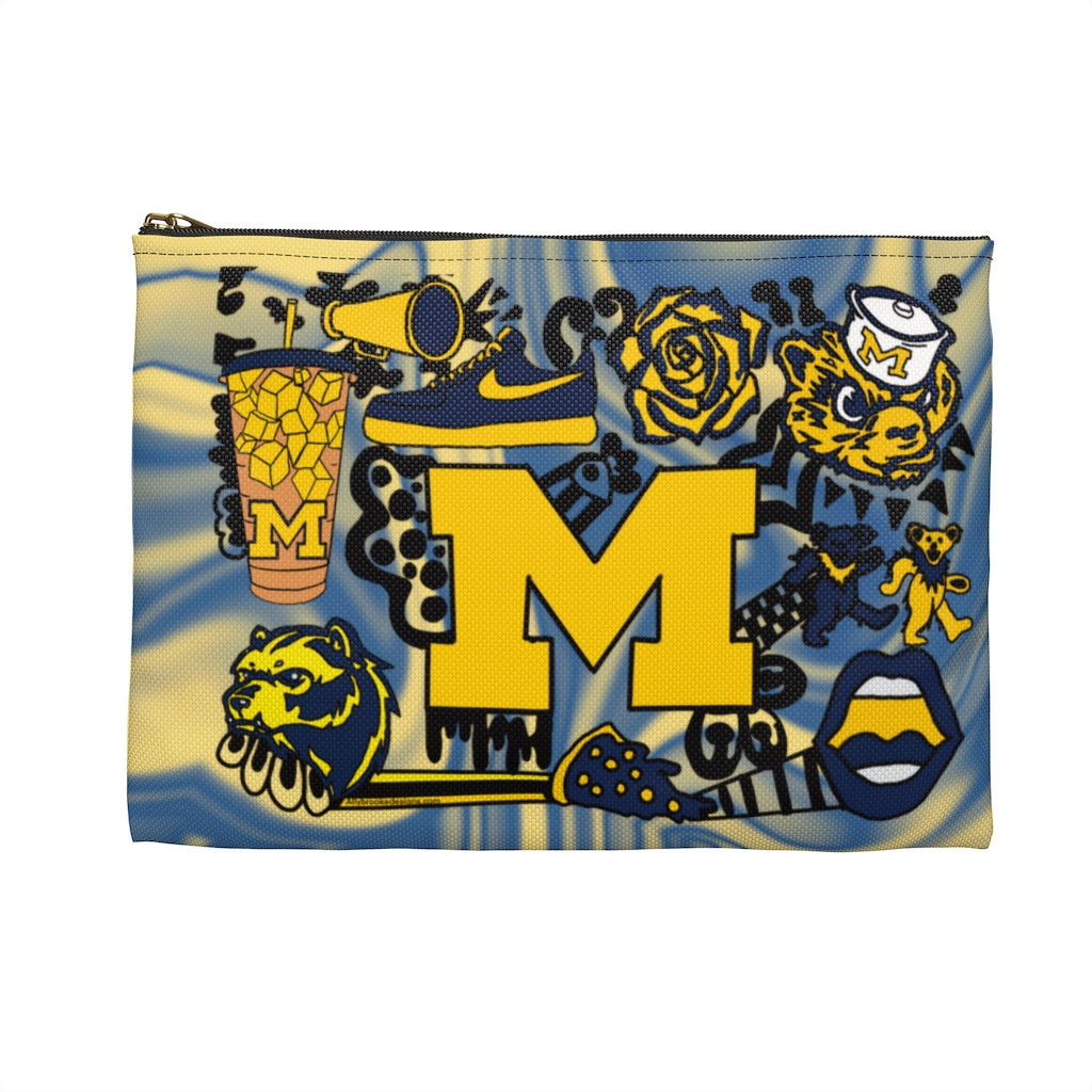 U of m Accessory Pouch